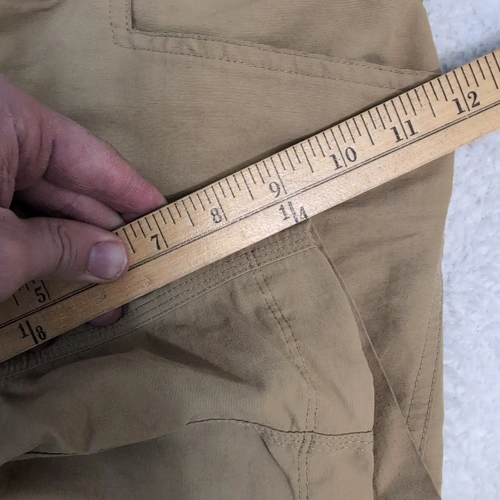The North Face Indian Ridge Shorts‎ Mens 34x9 Regular Moab Khaki Mustard Brown